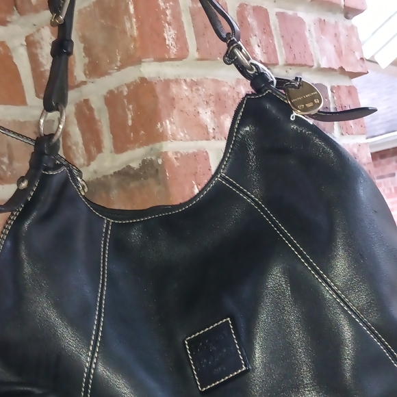 Dooney & Bourke Handbags - Vintage Dooney & Bourke Black Leather Hobo Bag